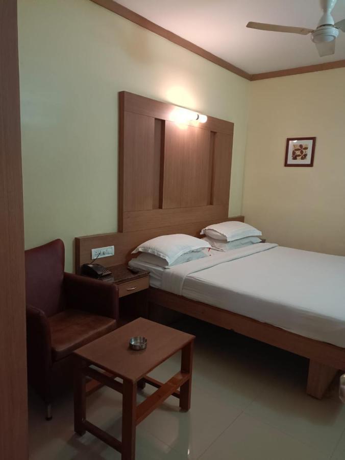 Hotel A P Coimbatore Extérieur photo