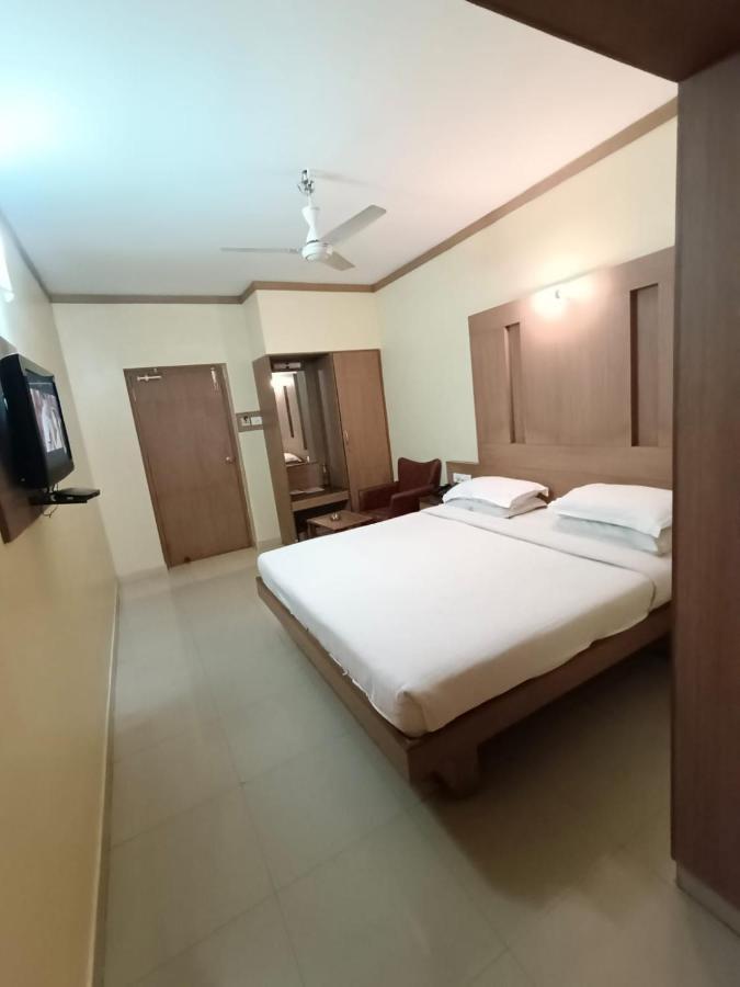 Hotel A P Coimbatore Extérieur photo